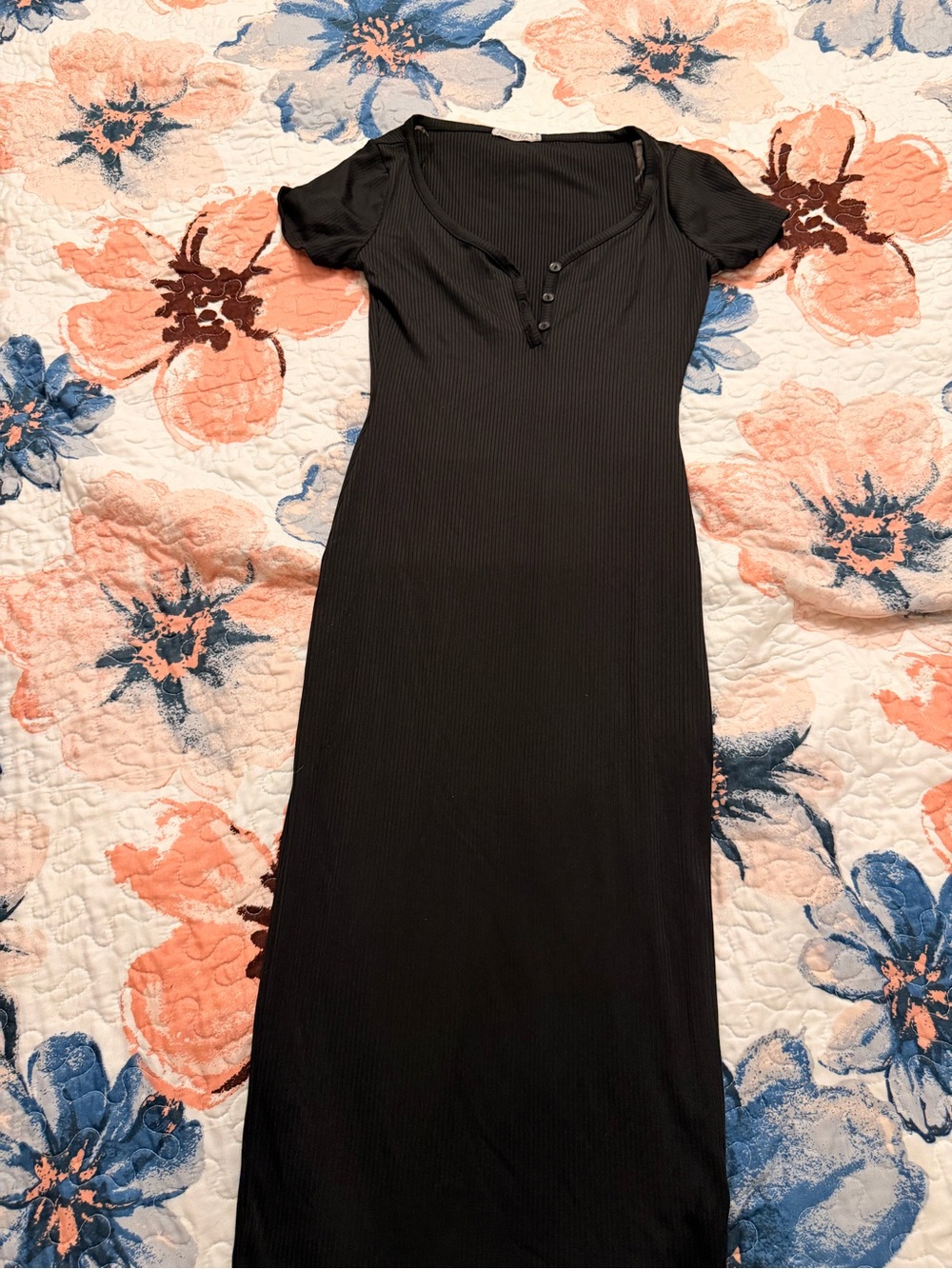 Heart Hips Black Ribbed Henley Maxi Dress